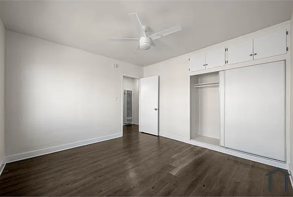 14616-14618 Blythe St #4 — Photo 12