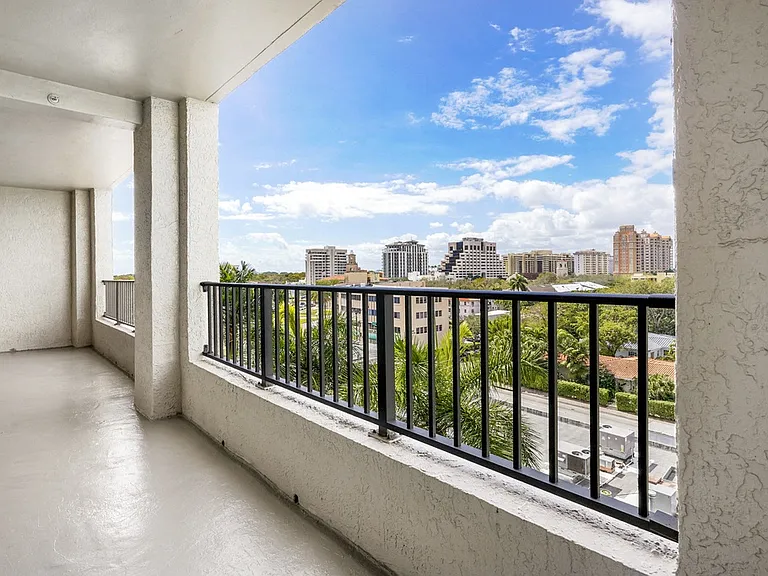 Gables Grand Plaza Apartments — Photo 80