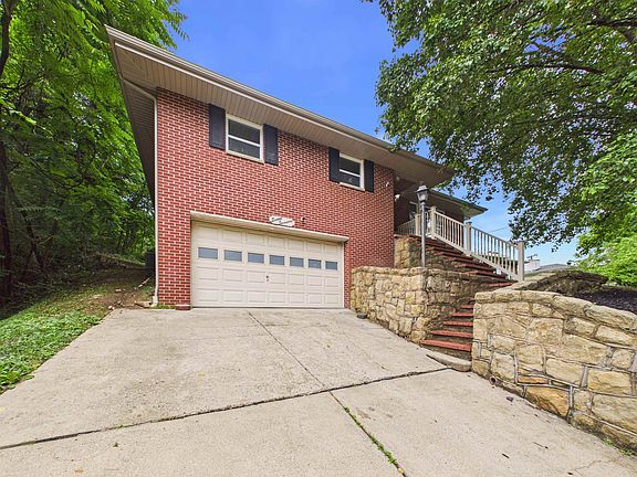3rd image of 1617 Arlington Blvd