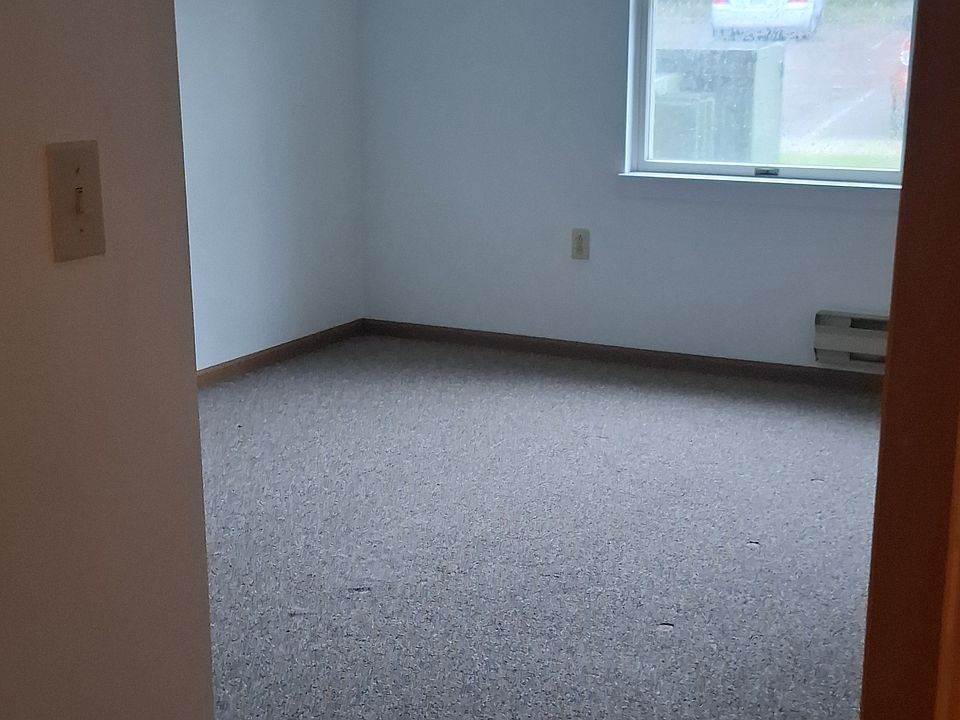2nd image of 70 Grant St #308