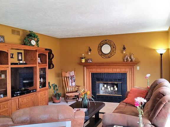4th image of 7921 Cricklewood Dr