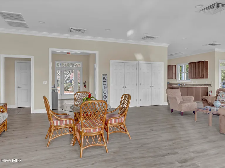 4429 Jay Bird Cir #103 — Photo 27