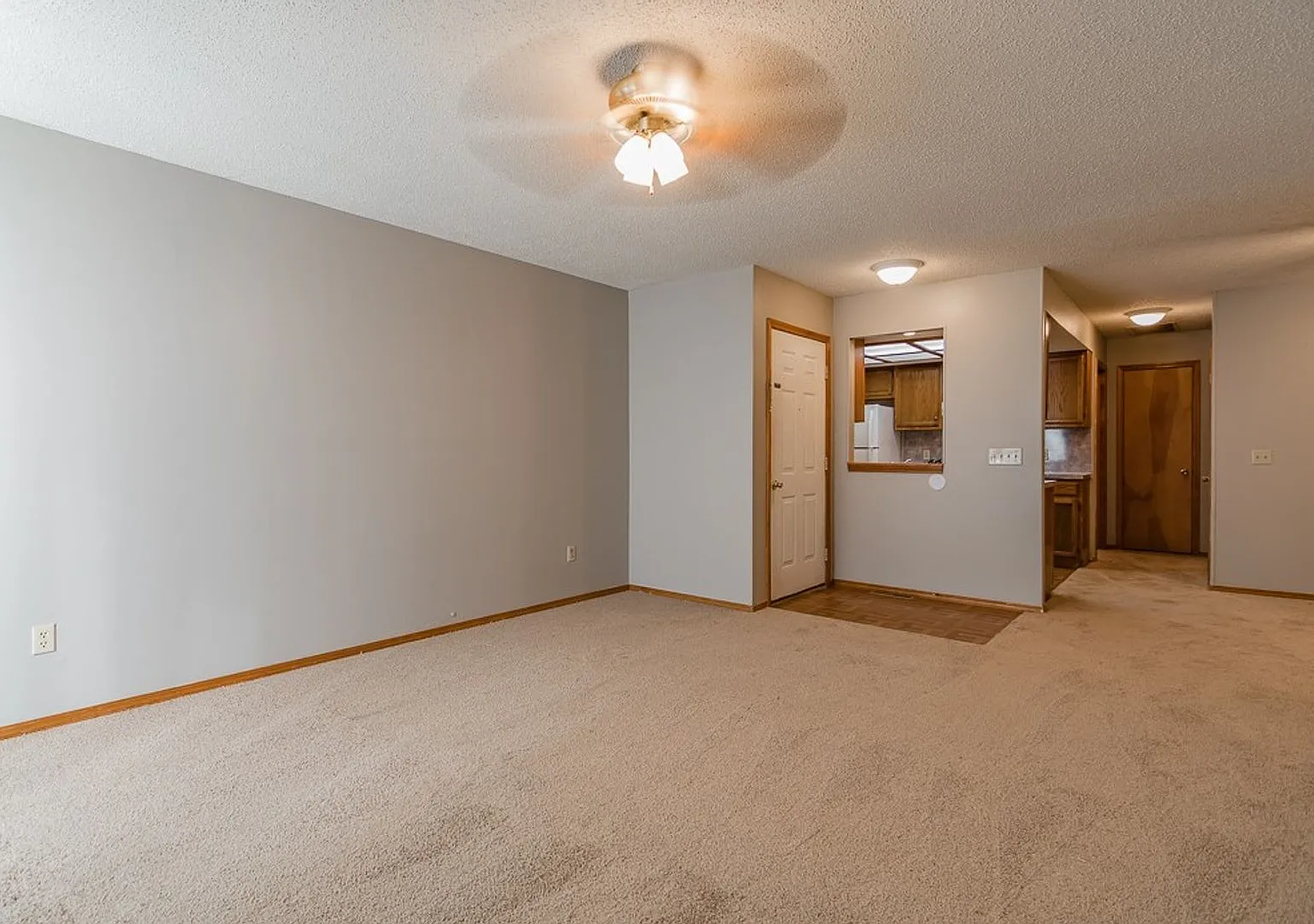 Leasing — Photo 4