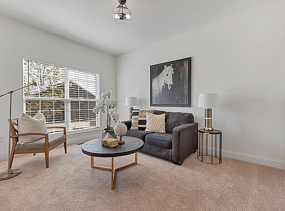 4th image of 1219 Joe Seibert Dr