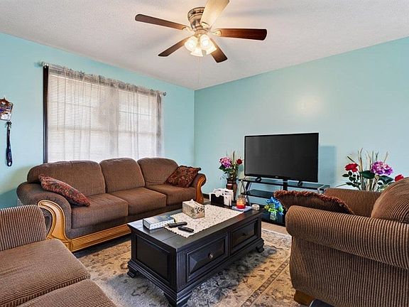 5th image of 3509 Majestic Cir