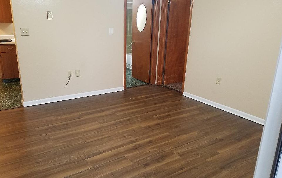1st image of 265 Euclid Ave