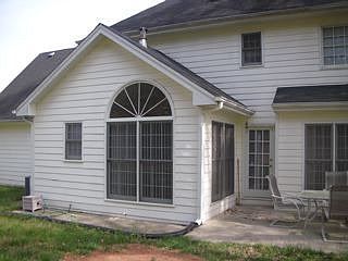 2nd image of 4000 Camaron Way