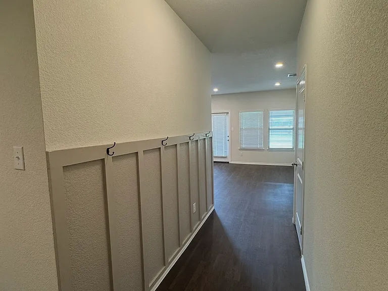 3625 Cody Ln — Photo 11