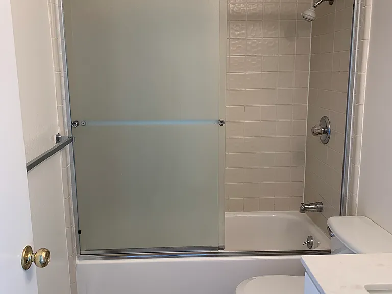 1929 California St #5 — Photo 13