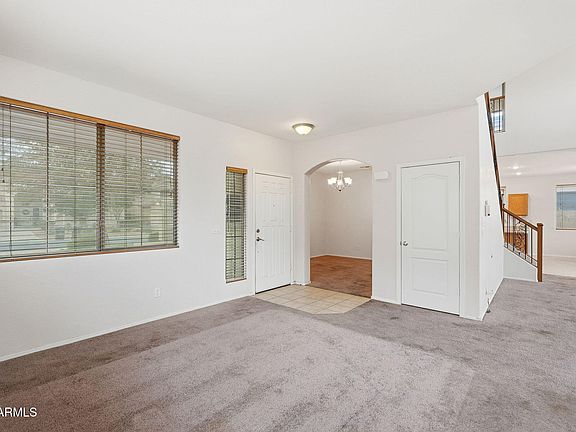 3rd image of 40724 W NOVAK Lane