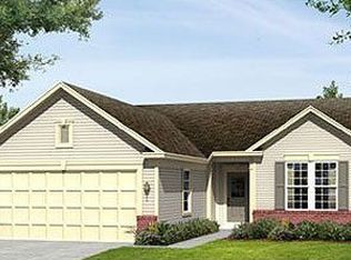 9413 Foxboro Dr, North Ridgeville, OH 44039