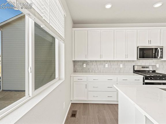 4th image of 13314 Valley Peak Dr