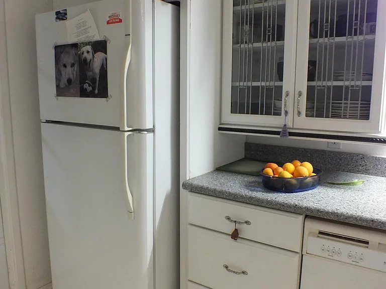 193 Knox Ct — Photo 7