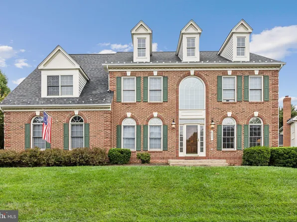 8303 Stedmall Ter, Gaithersburg, MD 20886