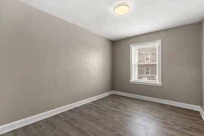 4205 Ellenwood Ave — Photo 10