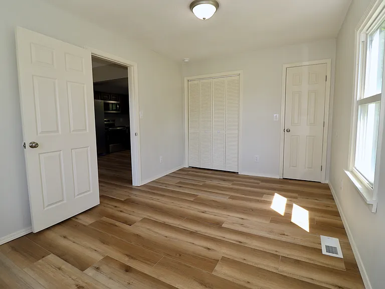 508 Texas Ave — Photo 7