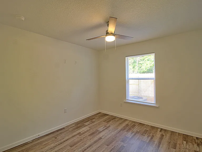 14017 Cecil Nobles Hwy #B — Photo 6