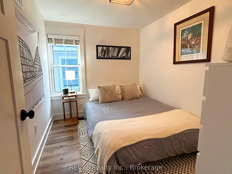 399 Elmwood Ave — Photo 8