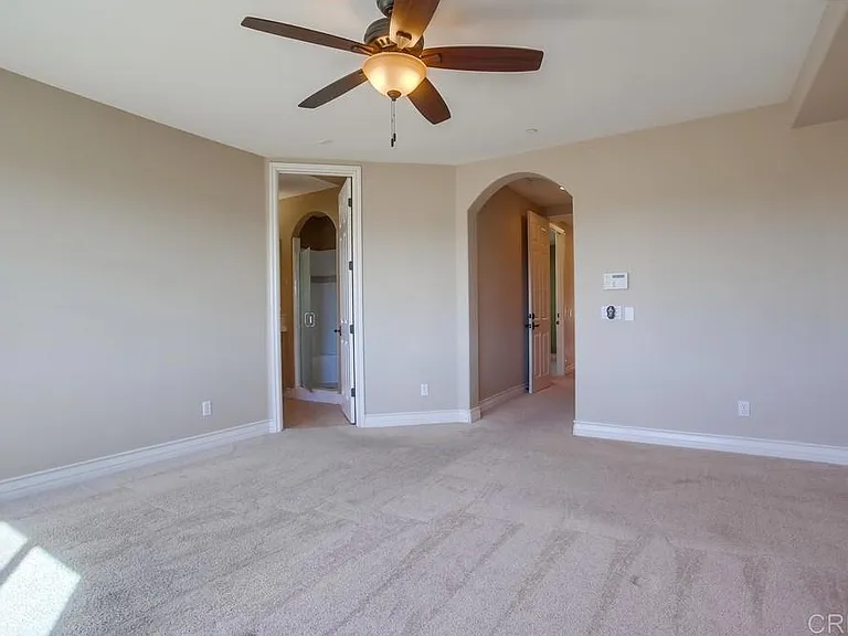 421 N Cedros Ave N — Photo 27
