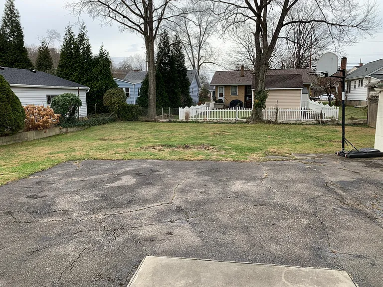 626 Tyler Ave — Photo 10
