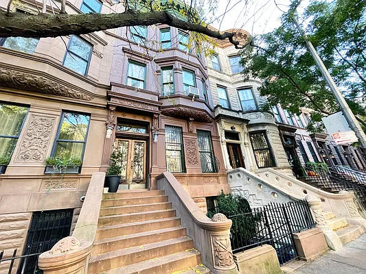 Rented by Bohemia Realty Group | media 18