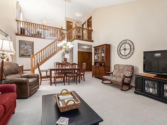3rd image of 4995 Softwood Ct