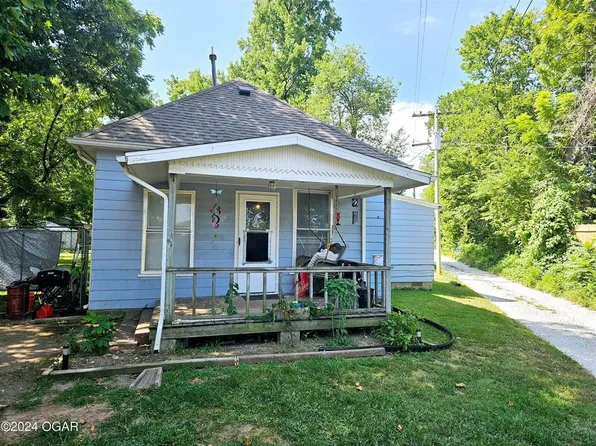 1828 E Kensington St, Joplin, MO 64801