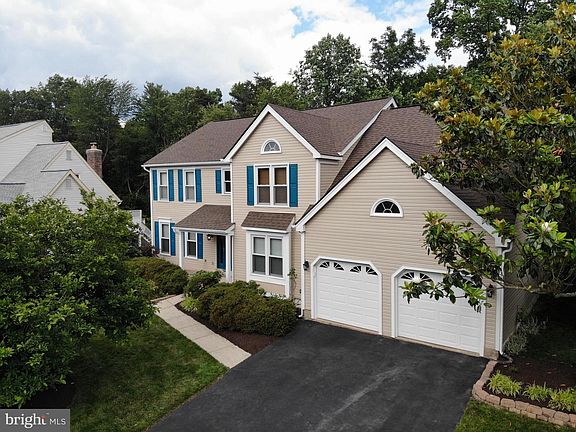 4th image of 5223 Ellicott Ct