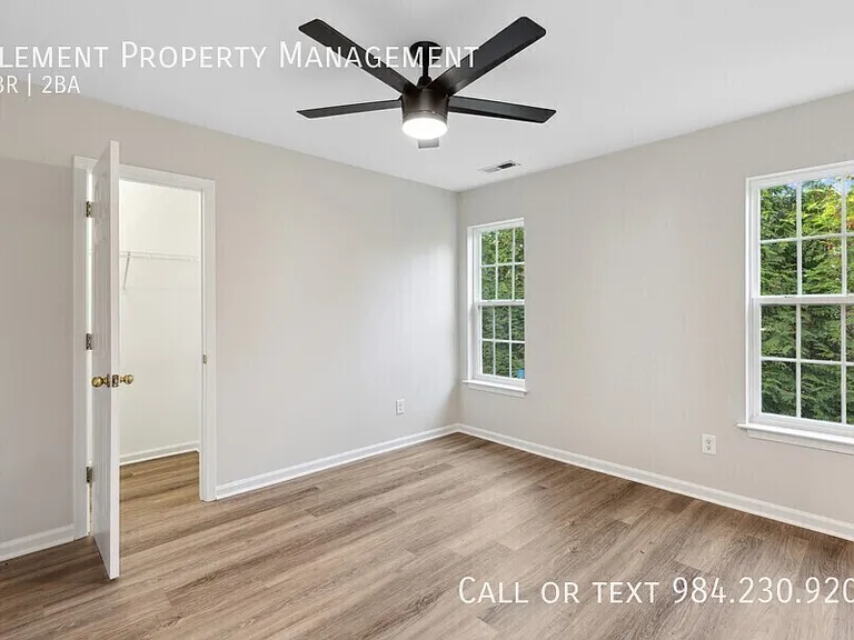 338 E Spring St — Photo 14