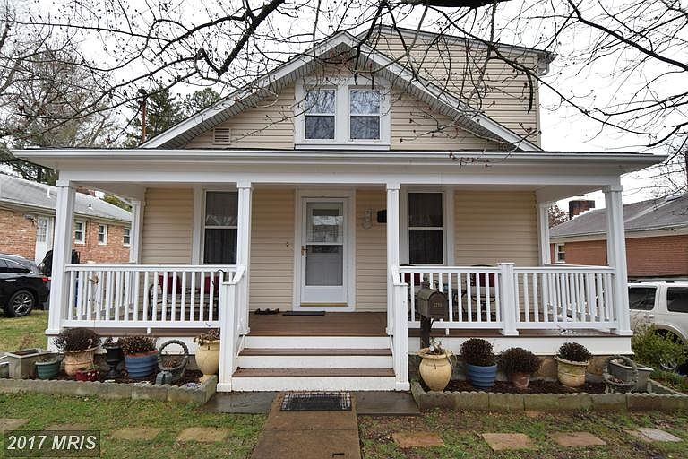 1st image of 2759 Marshall St