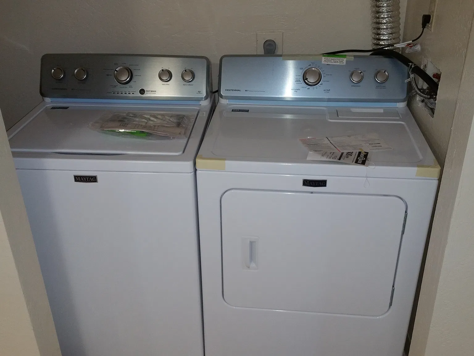3 bed, 1.5 bath, $1,880 — Photo 2