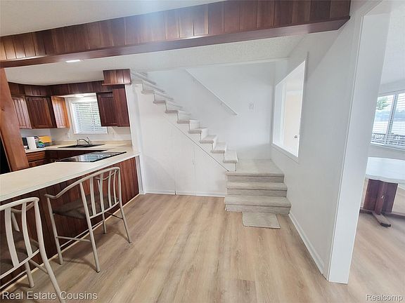 5th image of 13020 Fenton St