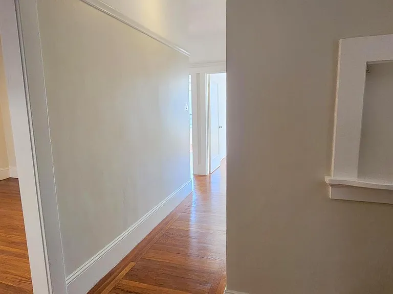 558 21st Ave — Photo 12