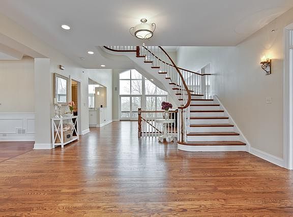 3rd image of 4777 Wellington Dr