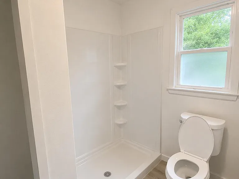 103 Southwood Dr — Photo 9