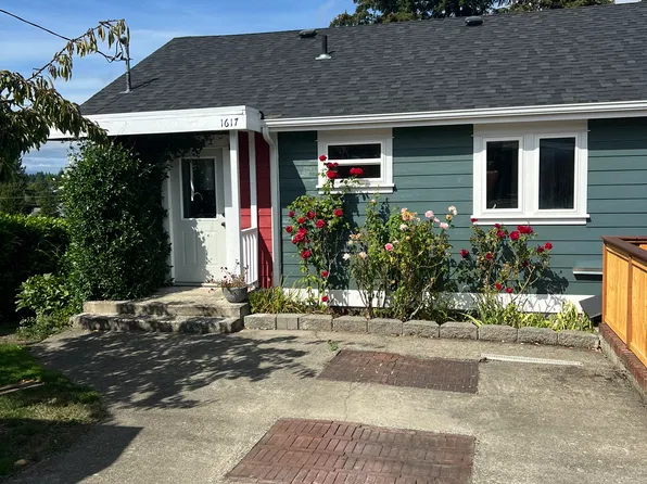 1615 4th St, Bremerton, WA 98337