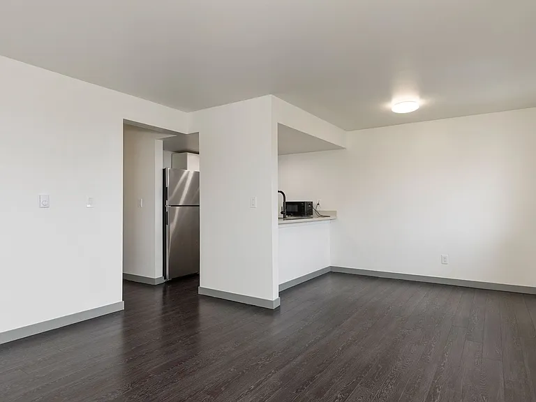 Seattle View Apartments — Photo 6