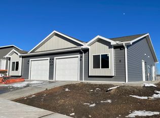 2431 Hennessy Dr #1, Rapid City, SD 57701