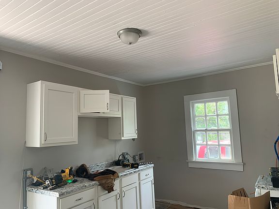 3rd image of 219 Willow St #1