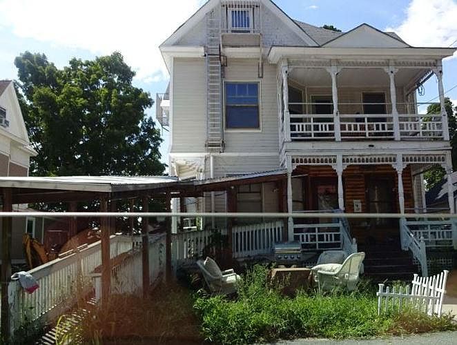 1st image of 15 Bond St