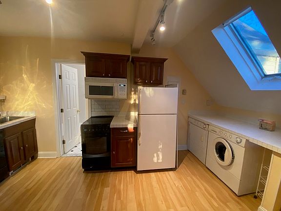 3rd image of 5 Hundley Ct APT 3C