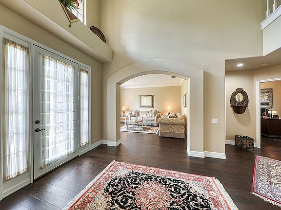 4th image of 4119 La Salle Dr
