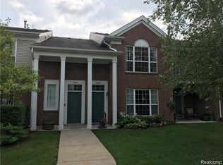 16694 Dover Dr, Northville, MI 48168