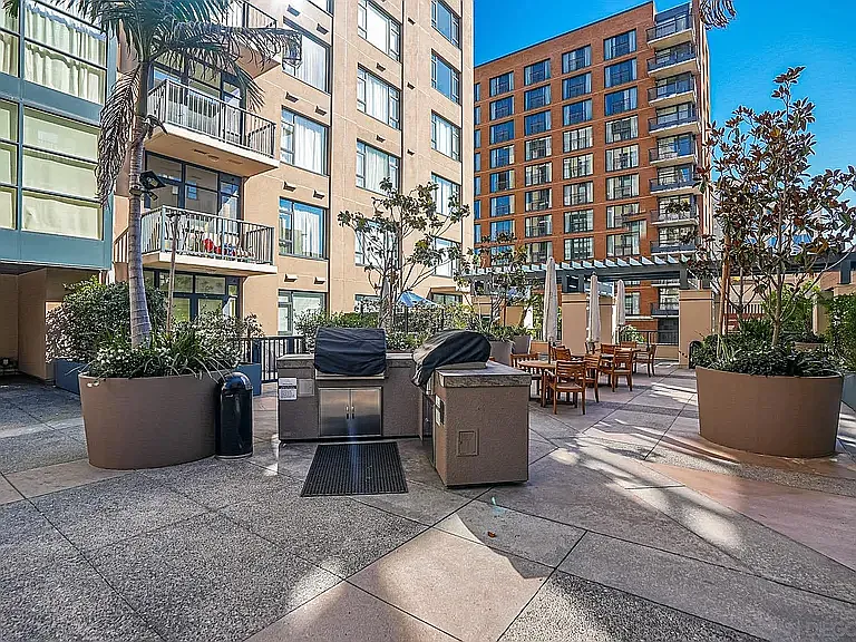530 K St #218 — Photo 15