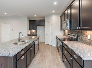 6370 W Cedar Chase Dr, McCordsville, IN