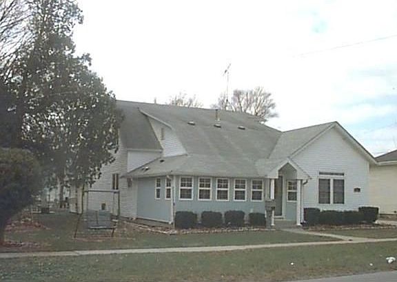 2nd image of 303 Spencerville St