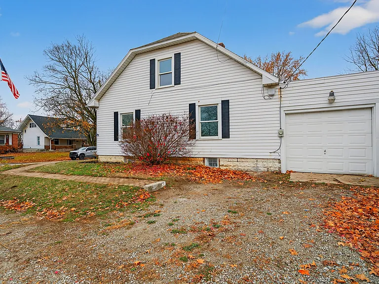 1330 S Buckeye St — Photo 3