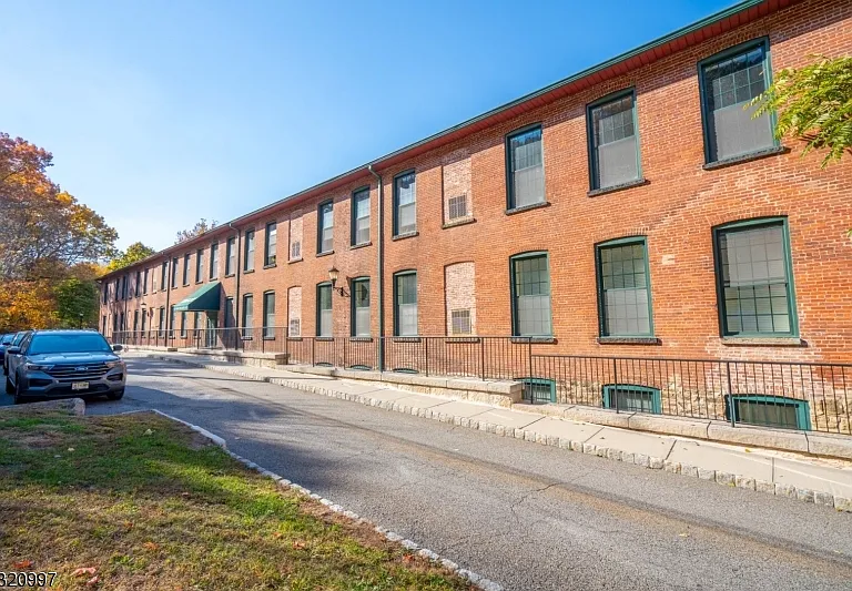 93A Park Heights Ave #2 — Photo 3