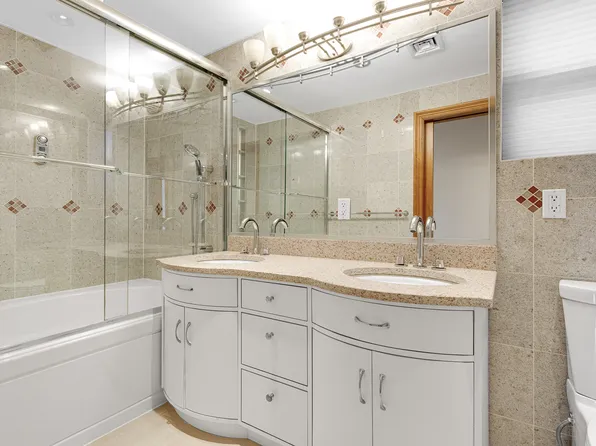 83-18 58th Avenue image 19 of 43