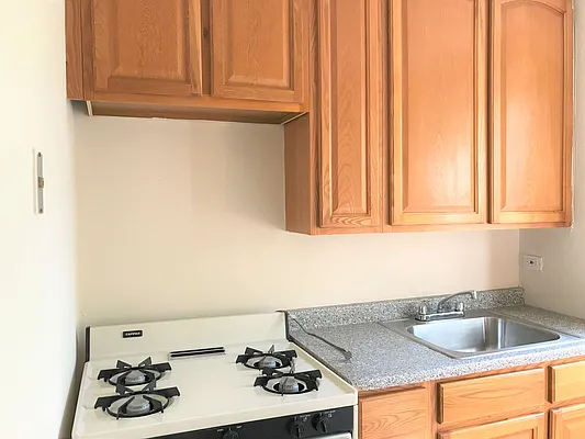 Rented by Bruma Realty LLC | media 4